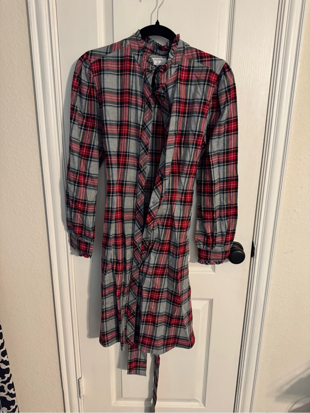 UNTUCKit Gray and Red Plaid Long-Sleeve Dress